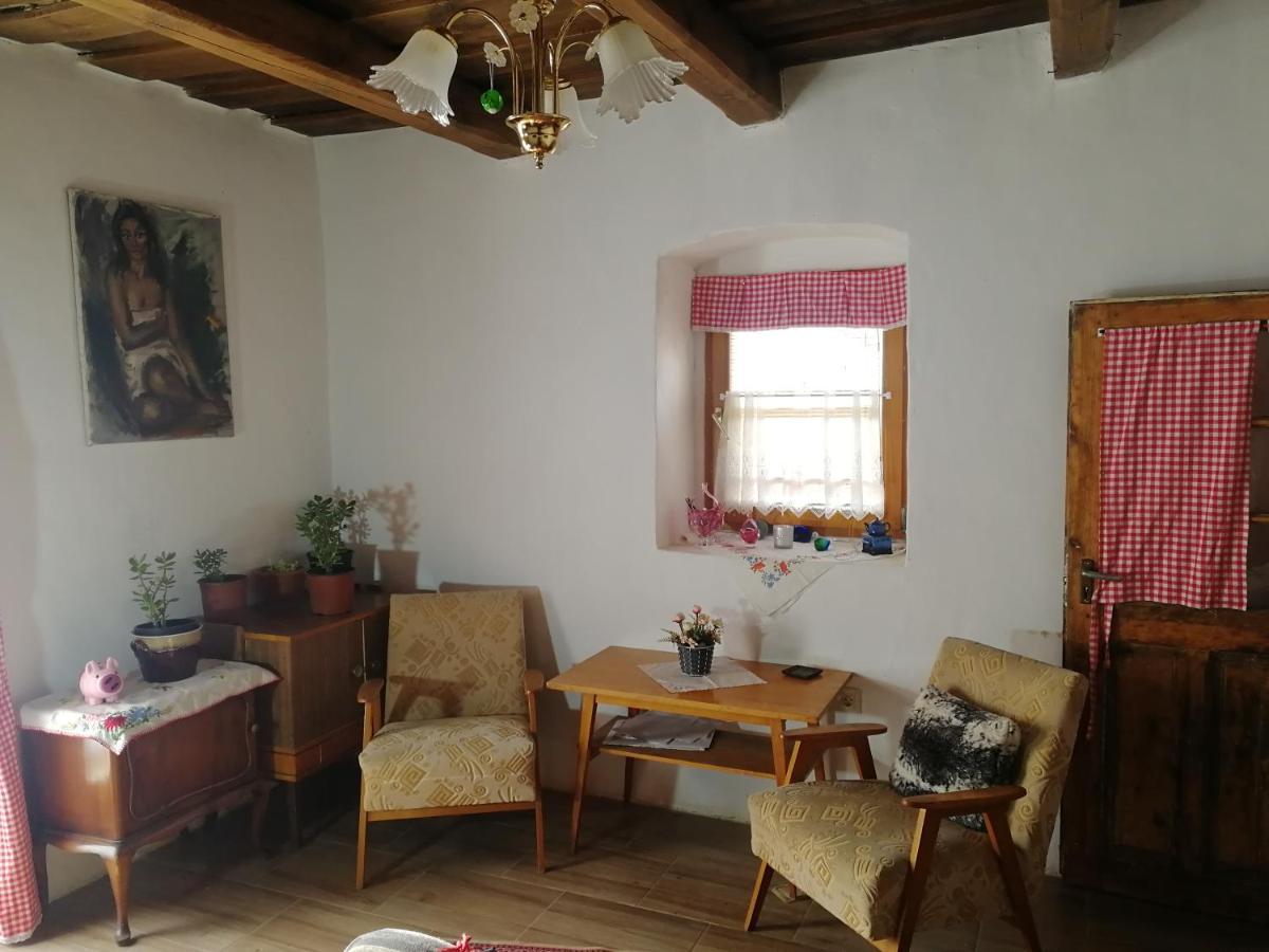Traditionelles Bauernhaus Flieder Zalaszentgrót Exterior foto